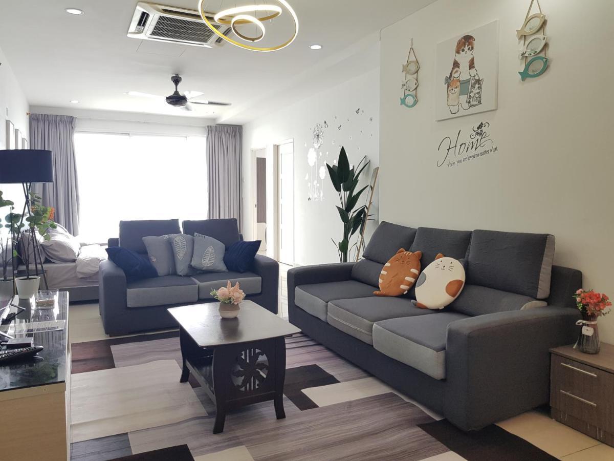 Mansion One Suite By Staycation Homestay Джорджтаун Экстерьер фото