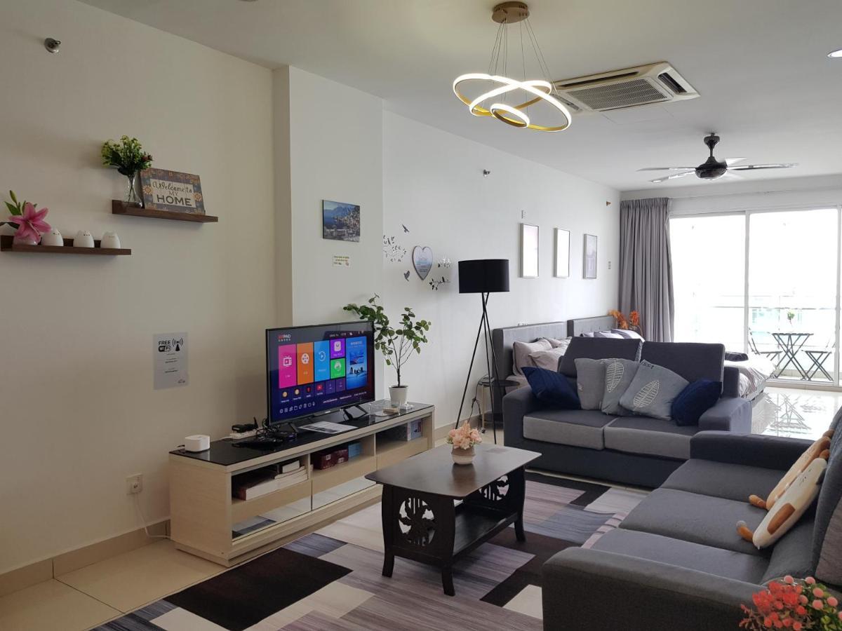 Mansion One Suite By Staycation Homestay Джорджтаун Экстерьер фото